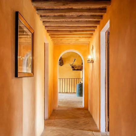 Lavacchio 10 By Salogi Vila *